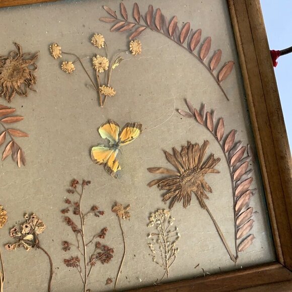 Vintage Wood Handled Serving Tray Pressed Flowers Butterfly Glass 1960s - Picture 4 of 8